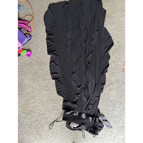 Betsy & Adam By Linda Bernell Formal Black Gown With Beaded Accent NWT SIZE 4 - Picture 6 of 6